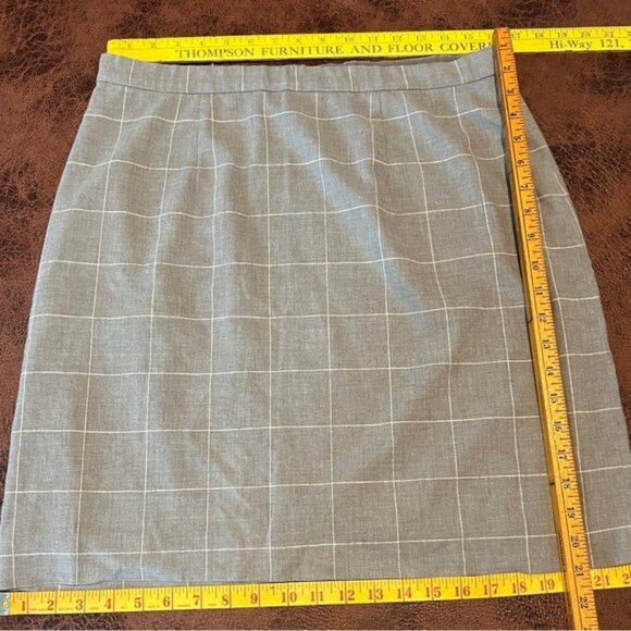 Ann Taylor Gray Grid Pattern Mini Skirt Womens Size 12 linen blend Preppy Style - Picture 3 of 3